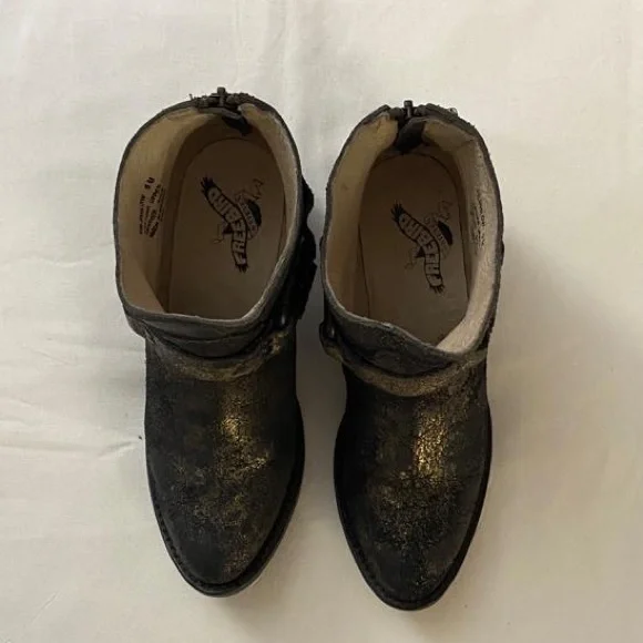 NWT Freebird ankle boots black and gold distressed by Steven Phlow. Size six - Picture 4 of 7